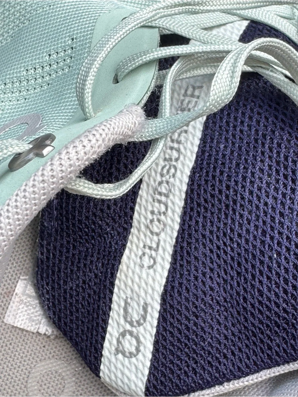 On Running Cloudsurfer Women’s Size 10 — Glacier/Indigo - Picture 8 of 10